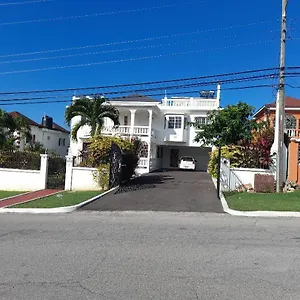 Apartment Westgate Hills Jamaica Melrose Place 